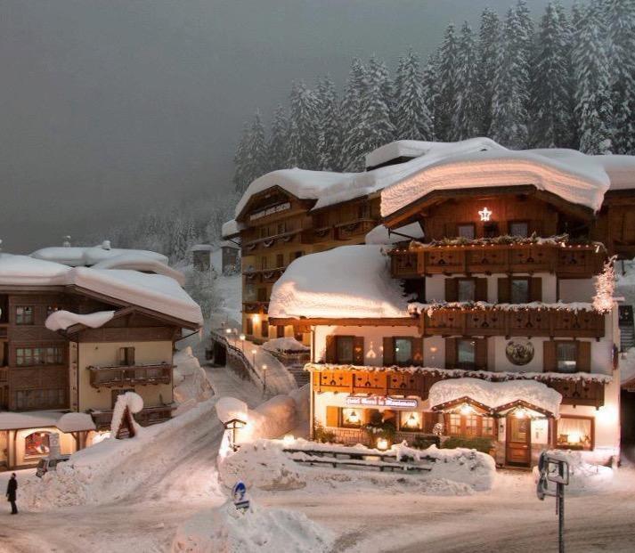 Hotel Garni La Montanara Madonna Buitenkant foto